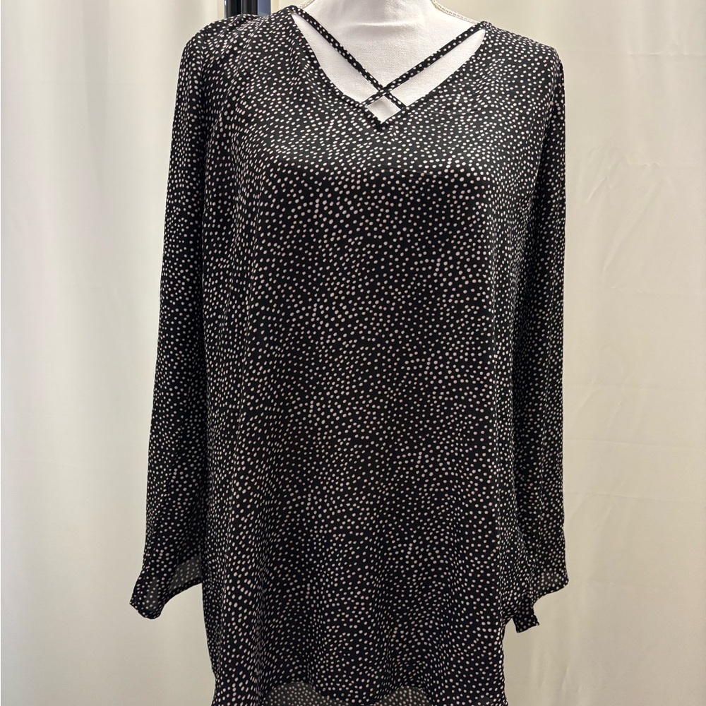 Express Medium polka dot blouse pink white black
